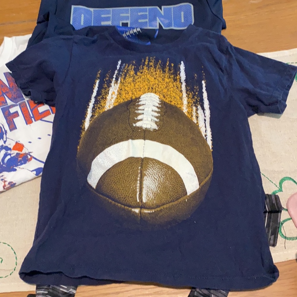 Bundle of 4 football boys 4-5 xs size *EUC - Picture 4 of 10